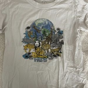 everyday is earth day tee